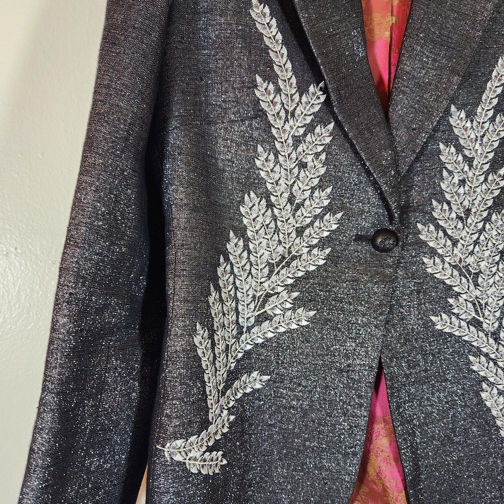 The Extreme Collection British Chic Estefania Blazer FW20 - Picture 6 of 13